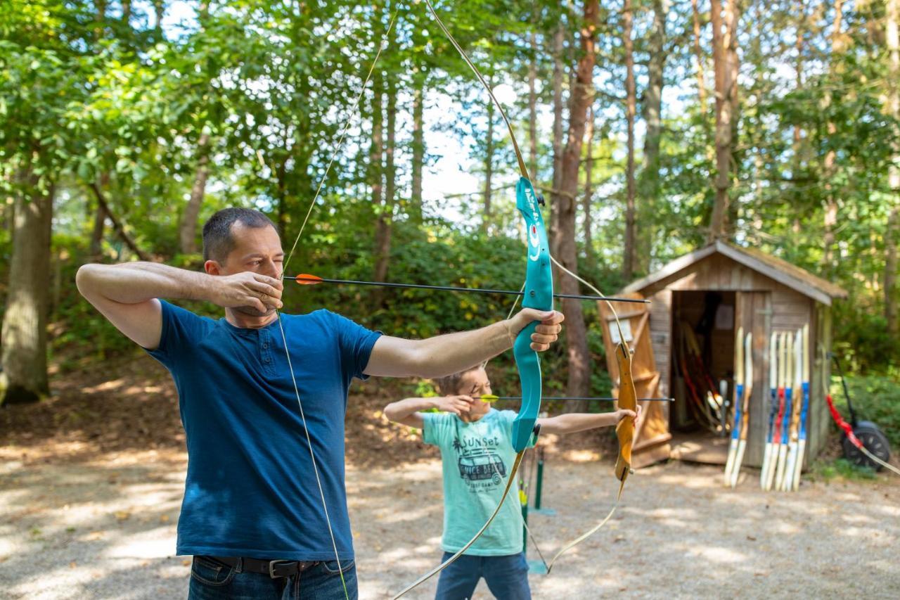 Center Parcs Les Bois Francs Hotel Verneuil d'Avre et d'Iton Exterior photo